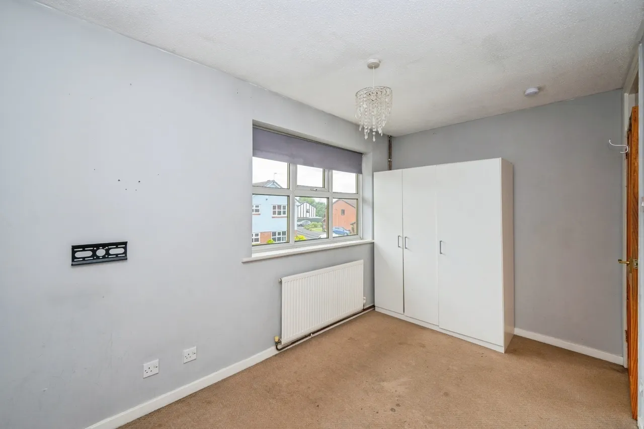 The Larches, Kingsbury, B78, photo 9
