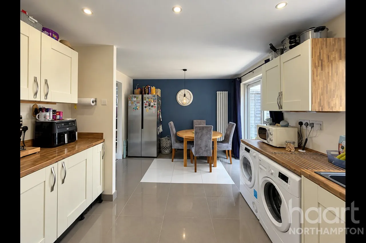 Cowgill Close, Northampton, NN3, photo 5
