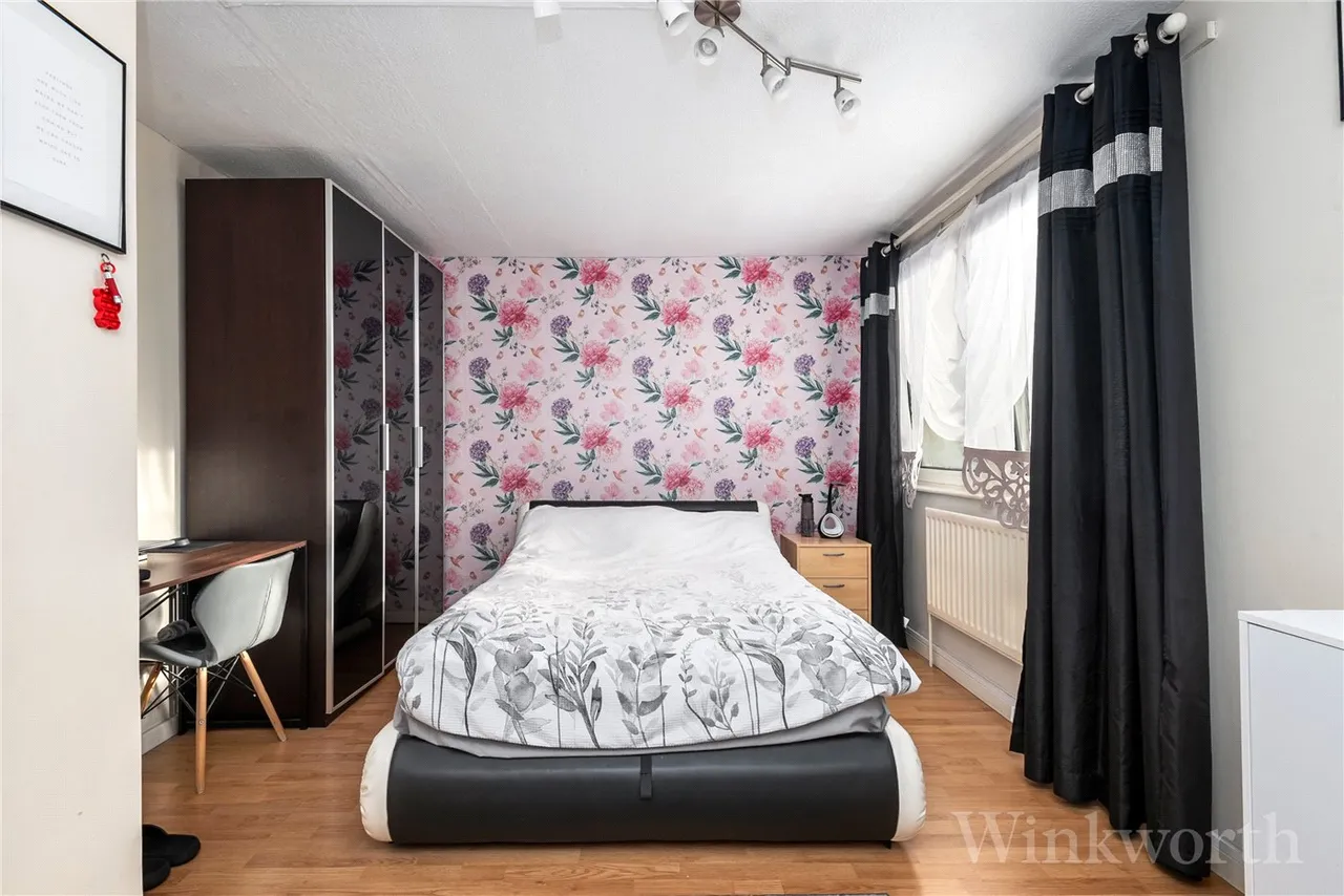 Milton Court Road, London, SE14, photo 5