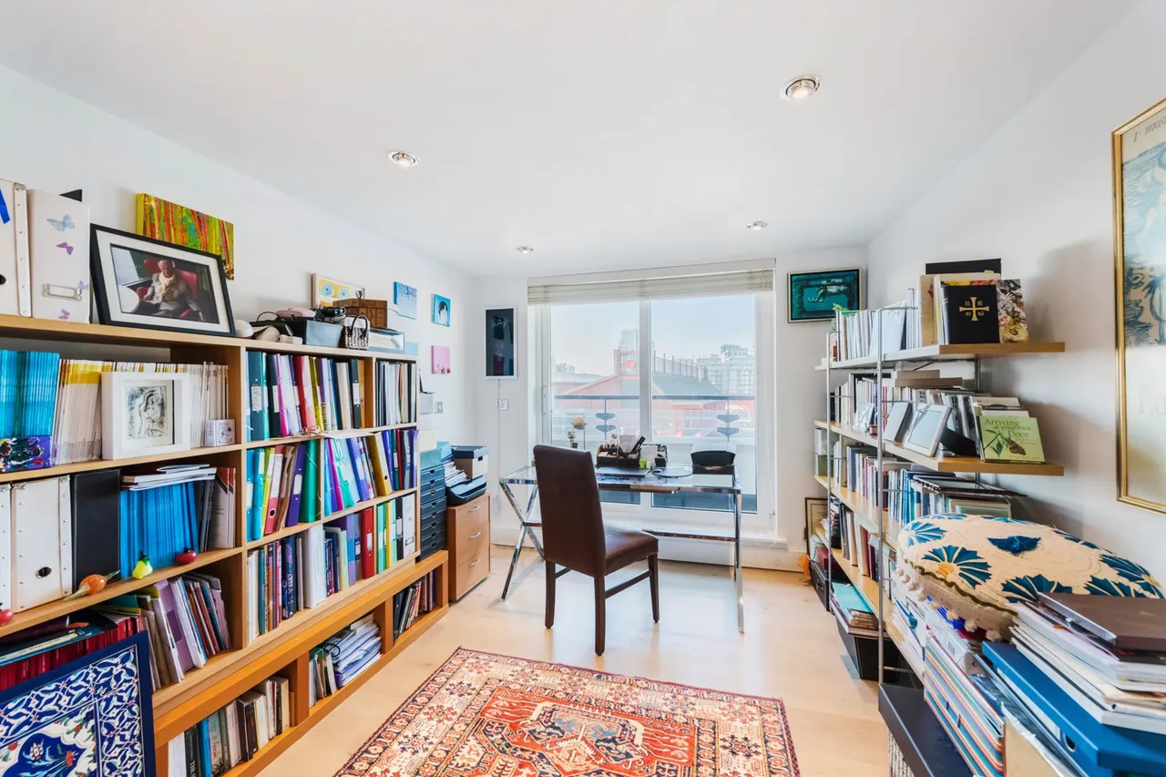 Smugglers Way, London, SW18 1EX, photo 8