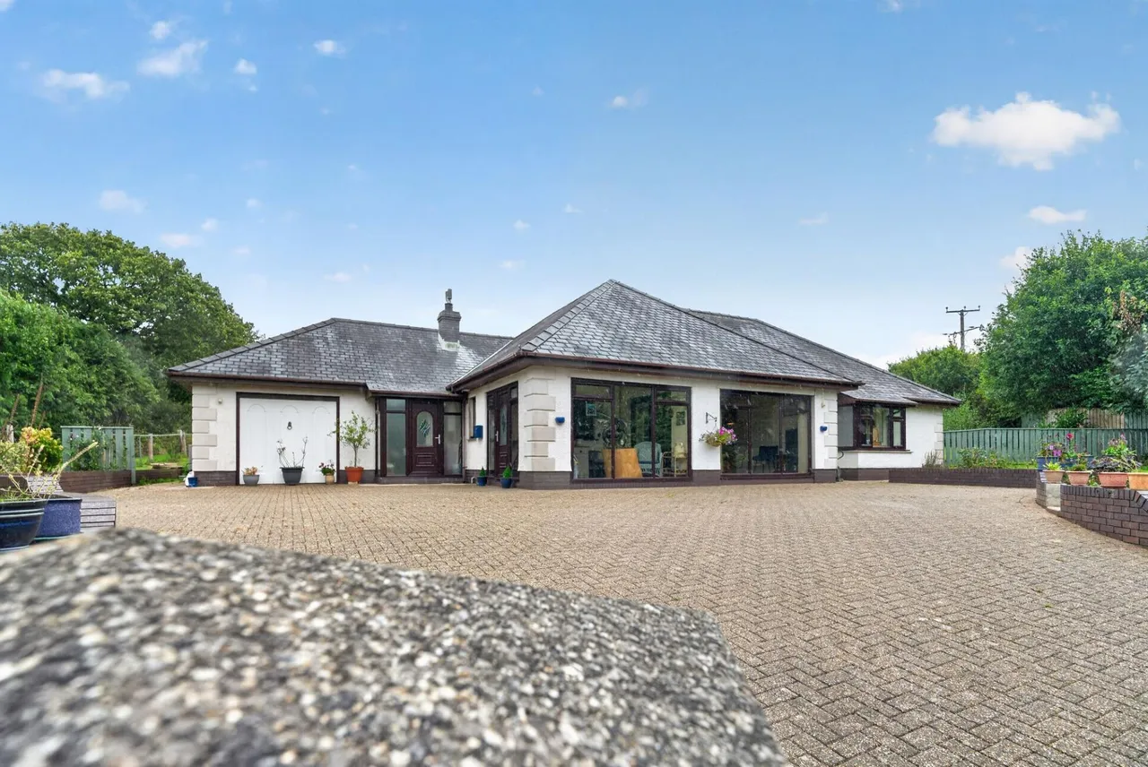3 bed house for sale, Llanarth, SA47