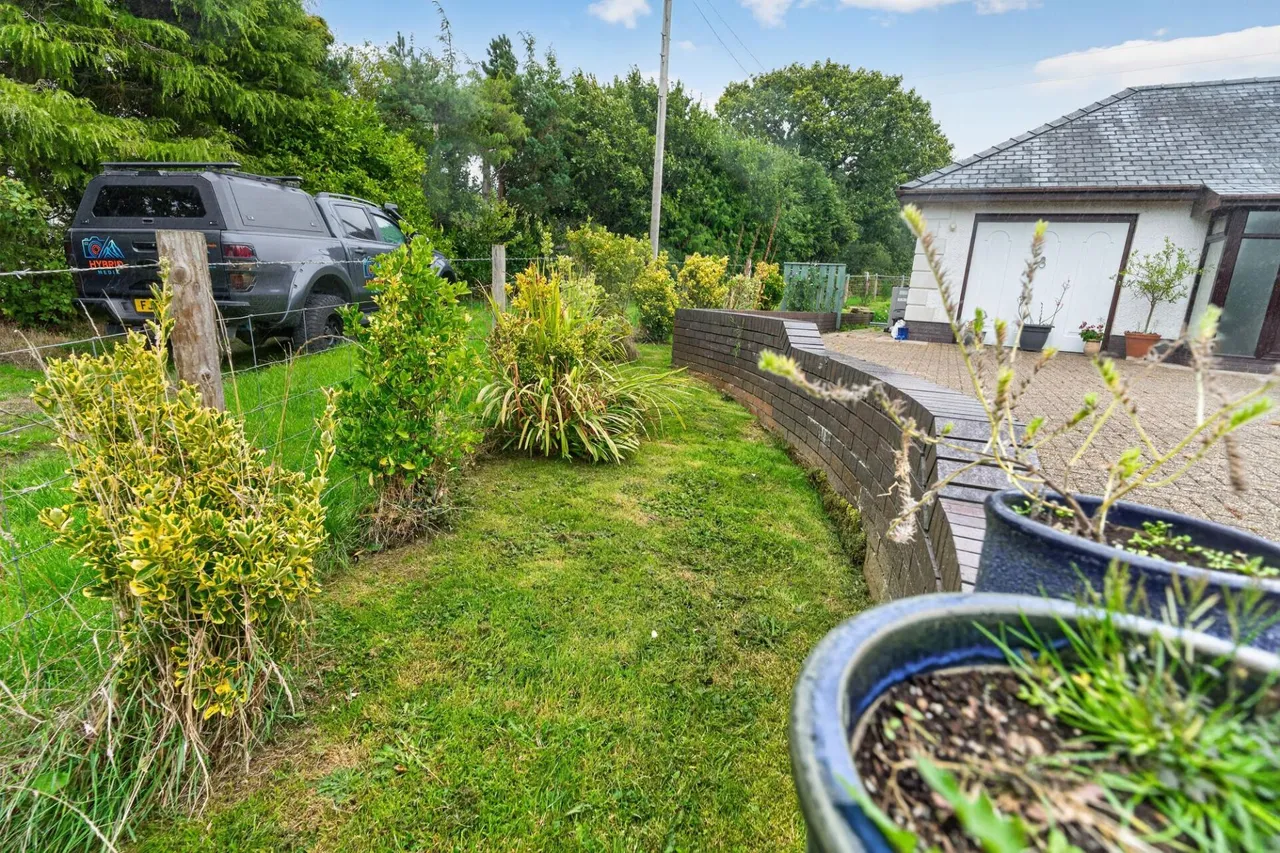 Llanarth, SA47, photo 45