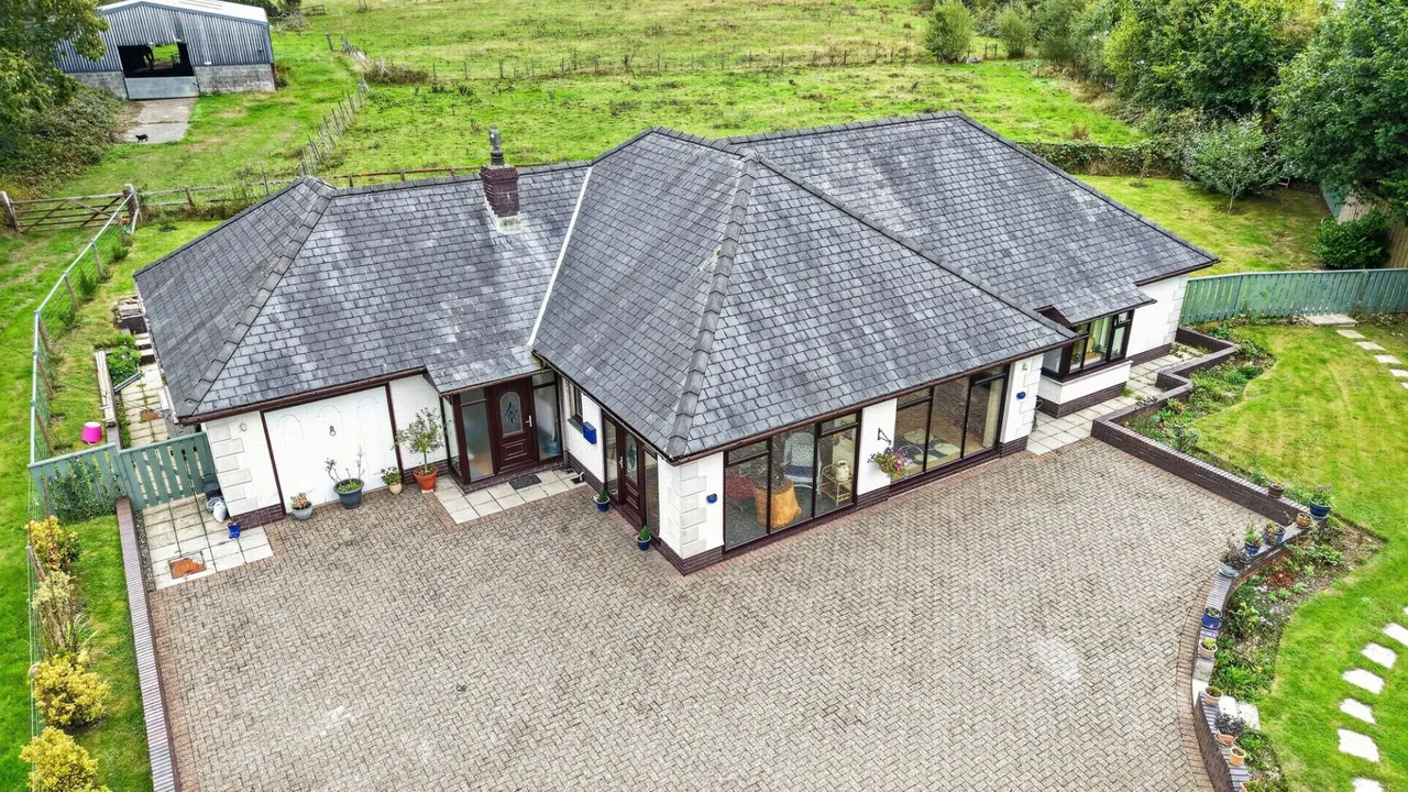 Llanarth, SA47, photo 51