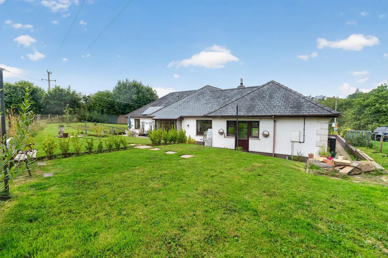 Llanarth, SA47, photo 49