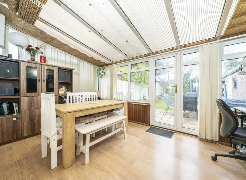 Catherine Drive, Sunbury-On-Thames, TW16, photo 5