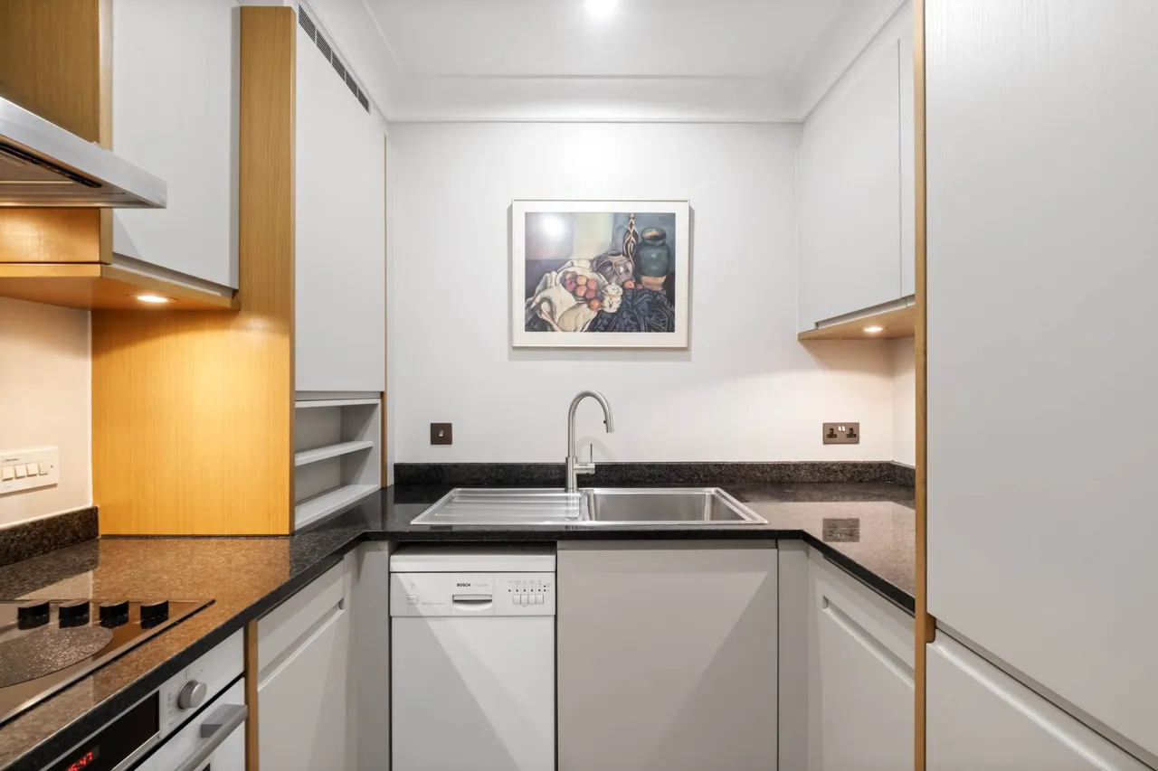 Magnolia Lodge, Kensington Green, W8, photo 7