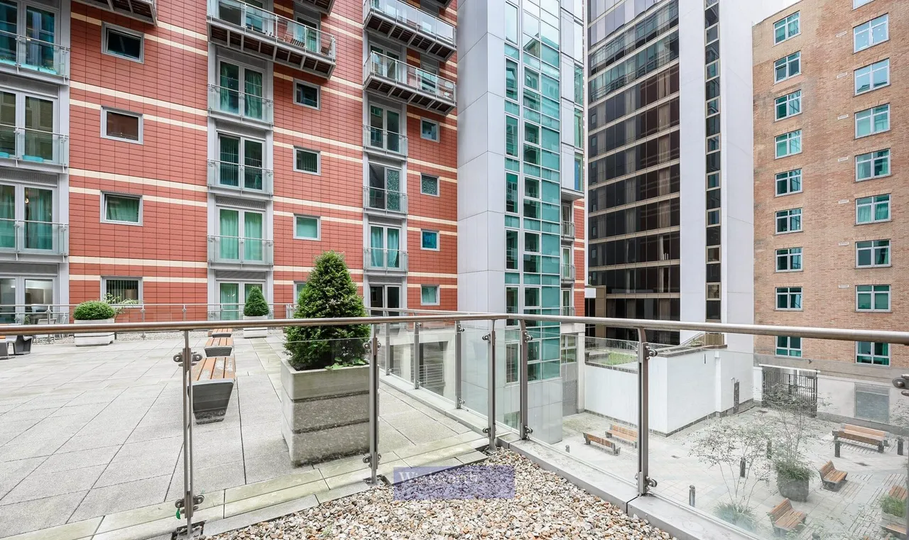 Salamanca Place, London, SE1, photo 3