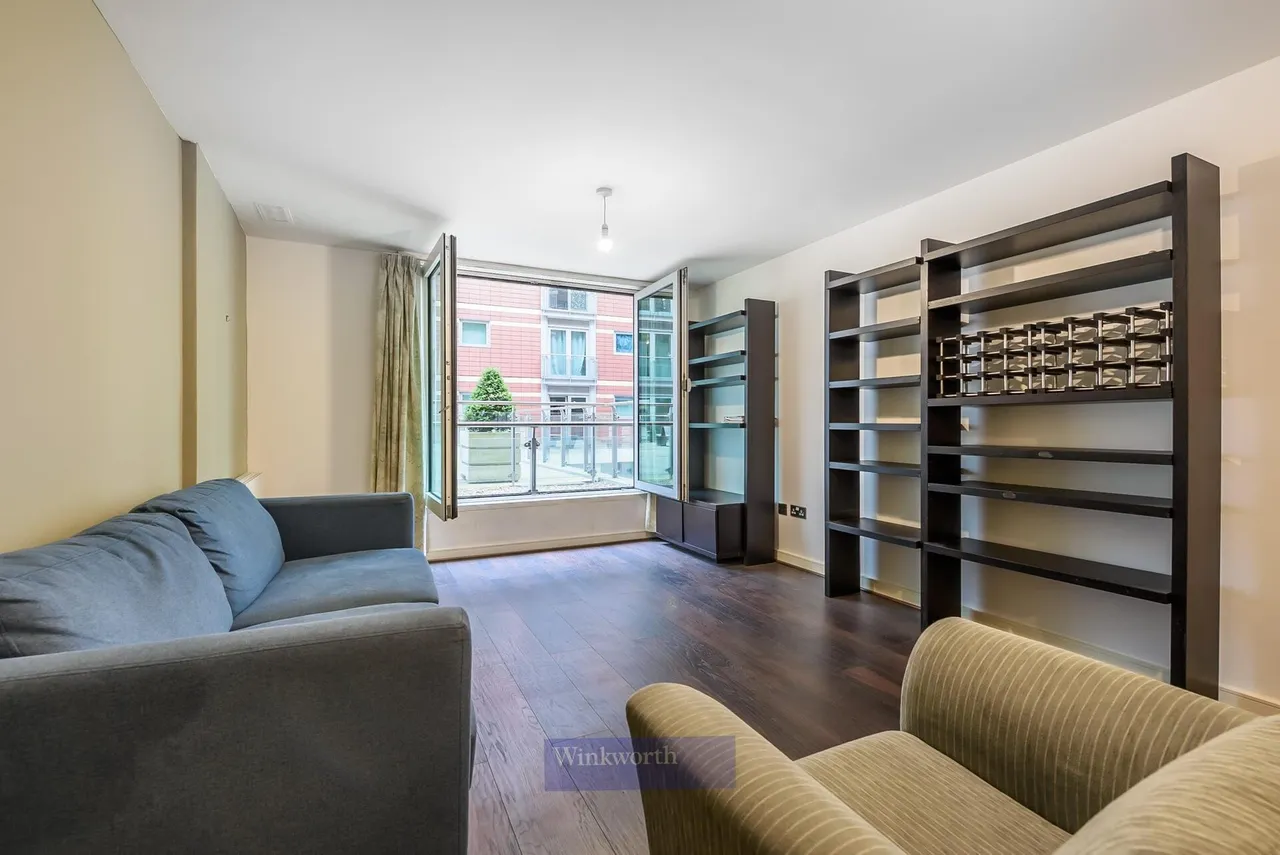 Salamanca Place, London, SE1, photo 2