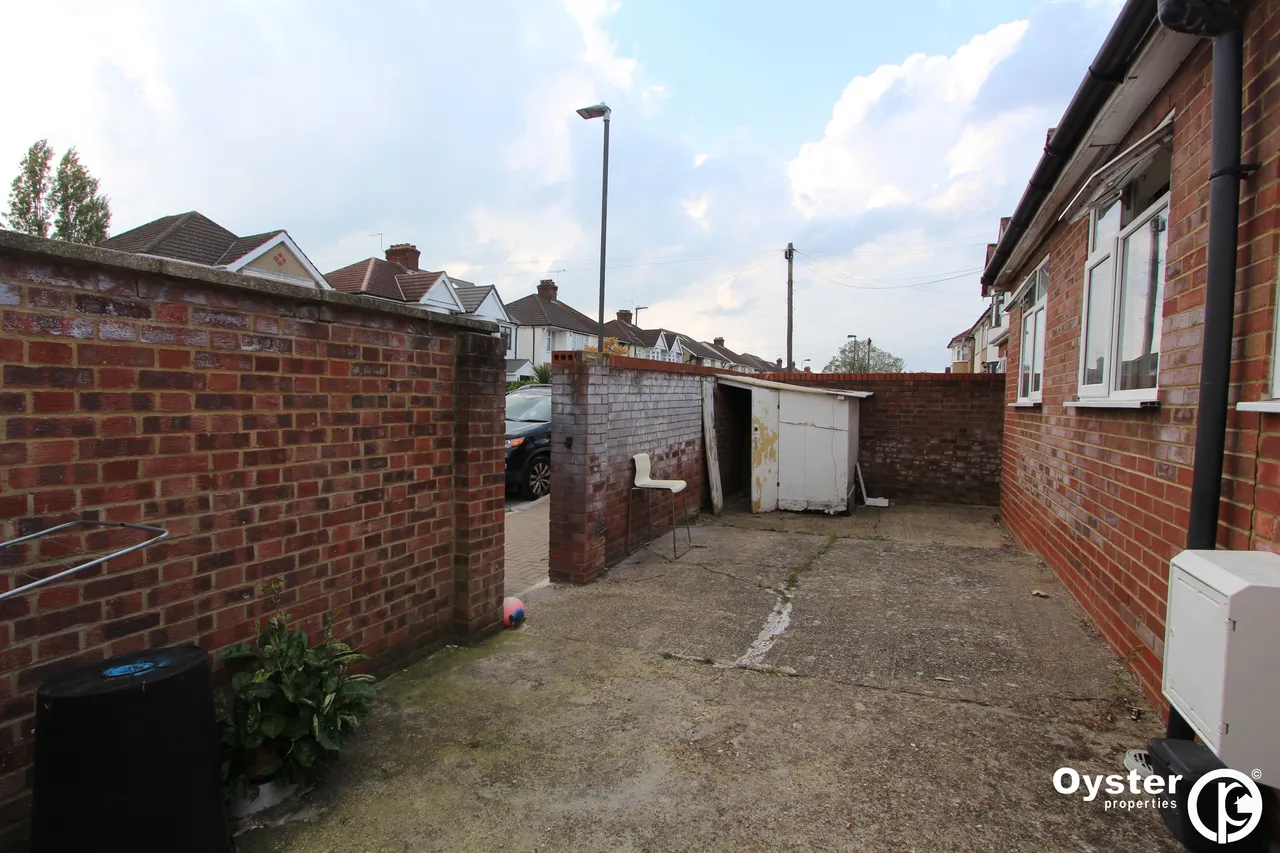 Uppingham Avenue, Stanmore, HA7, photo 6