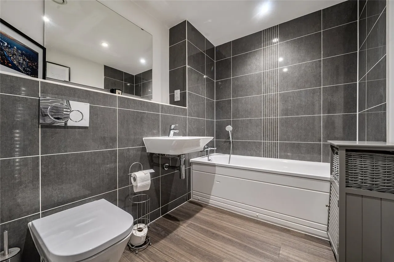 Summit House, Glebe Way, West Wickham, BR4, photo 10