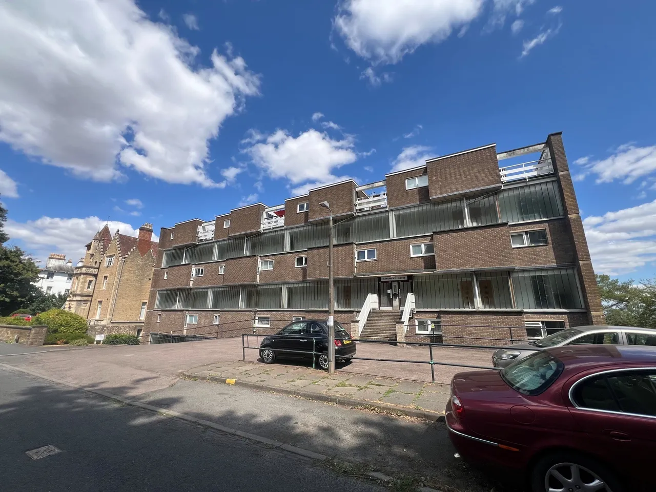 2 bed flat for sale, Abbey Road, Malvern, WR14