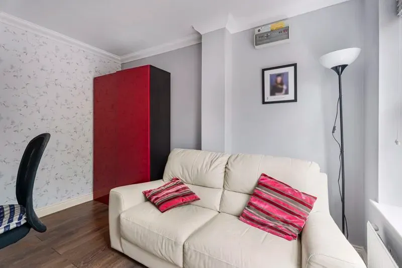 Bowland Drive, Emerson Valley, Milton Keynes, Buckinghamshire, MK4 2DN, photo 19