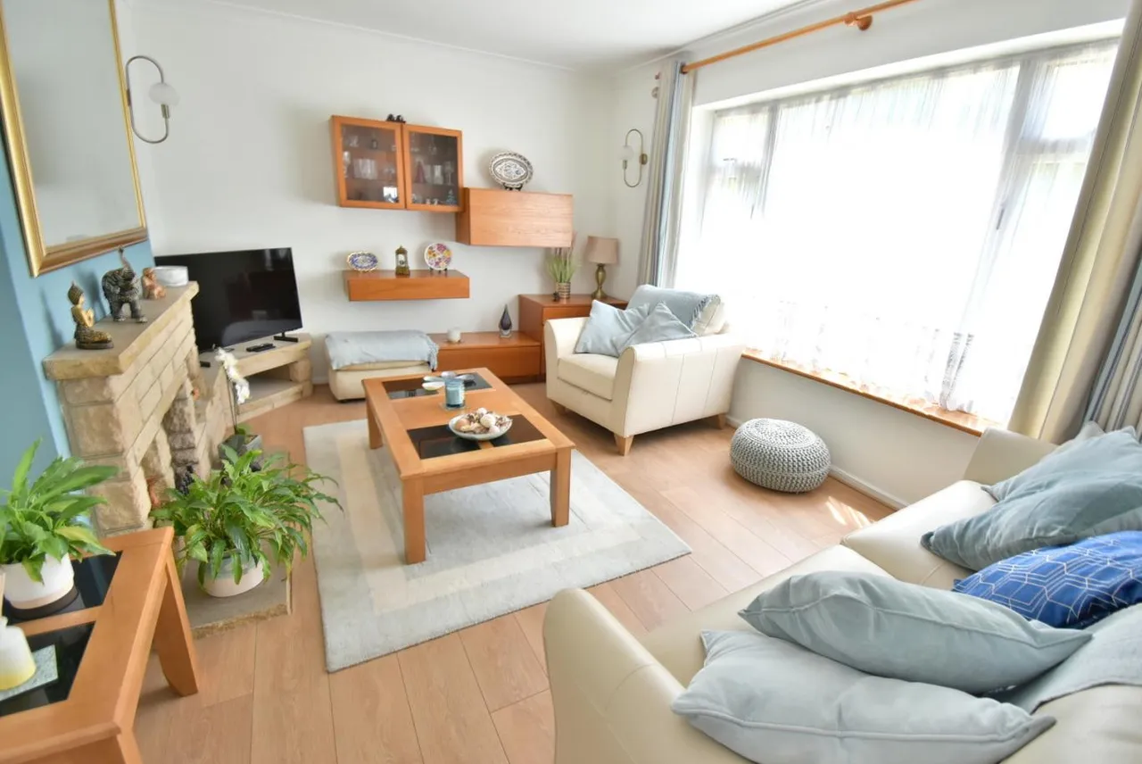 Holloway Avenue, BH11, photo 8