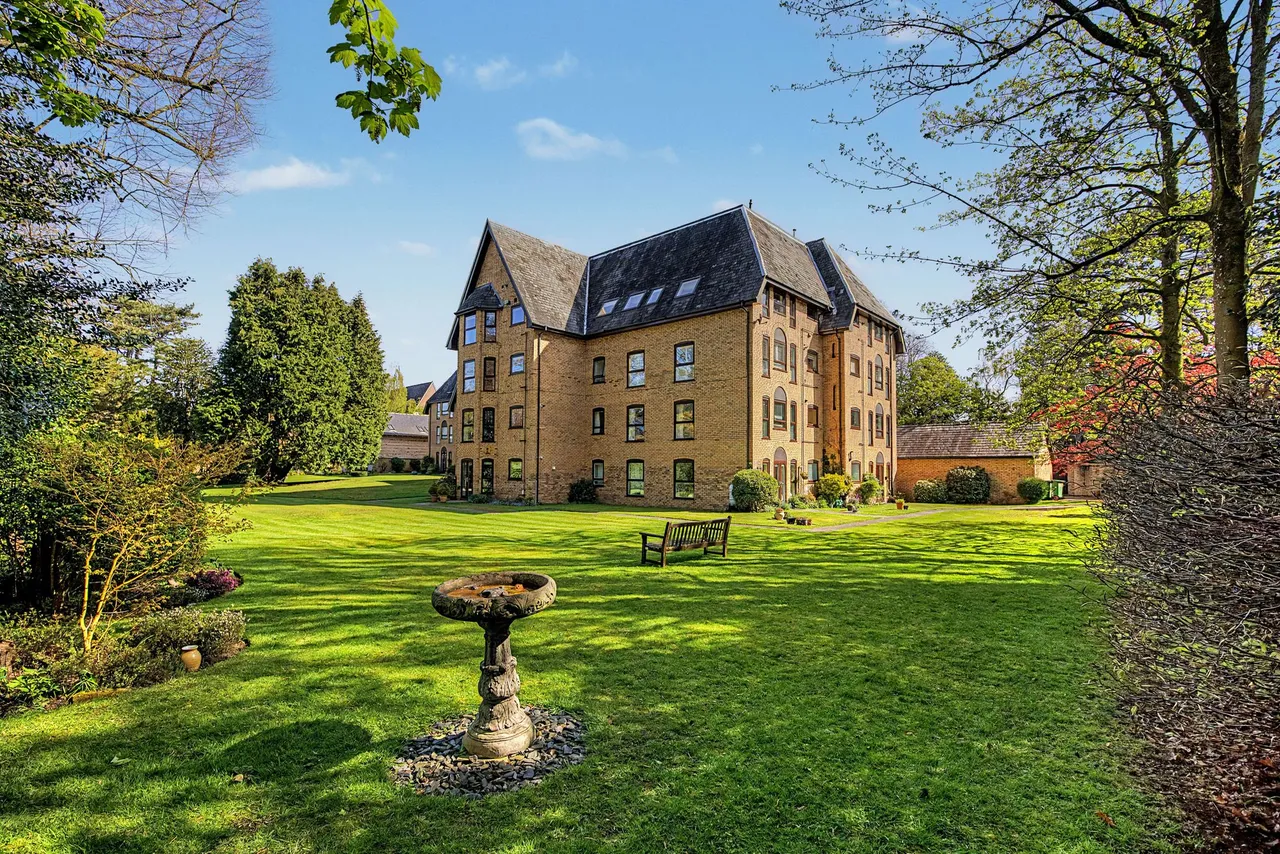 2 bed flat for sale, Inglewood St. Margarets Road, Altrincham