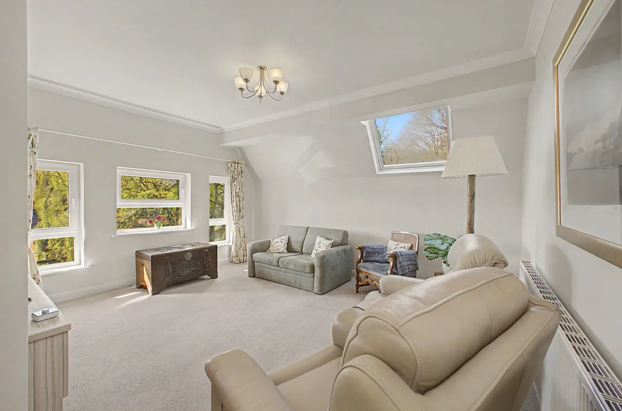 Inglewood St. Margarets Road, Altrincham, photo 3