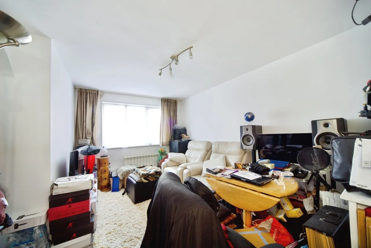 Cobbett Close, Enfield, EN3, photo 2