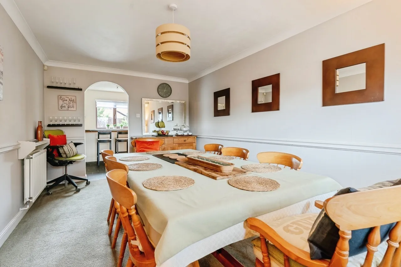Hutton Drive, Burnley, Lancashire, BB12, photo 6