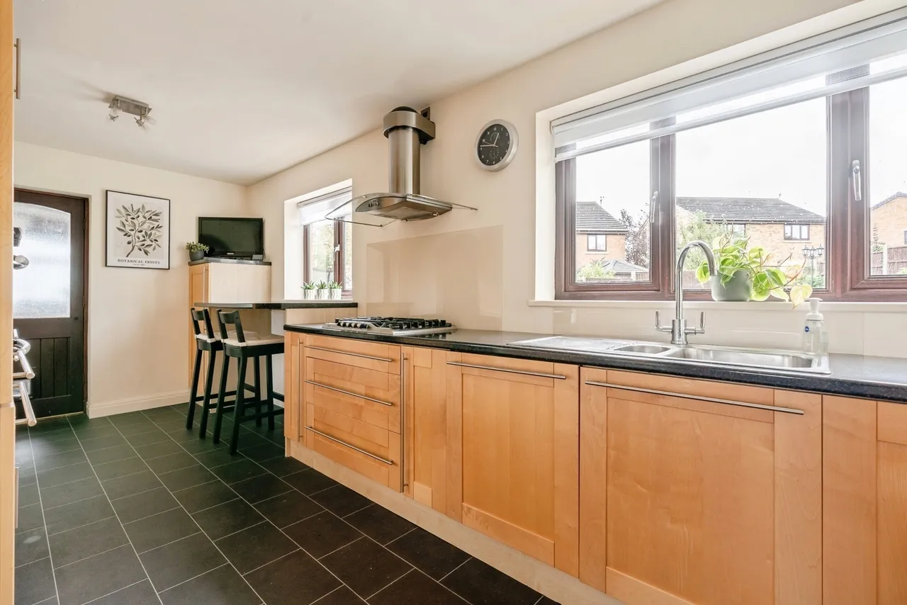 Hutton Drive, Burnley, Lancashire, BB12, photo 10