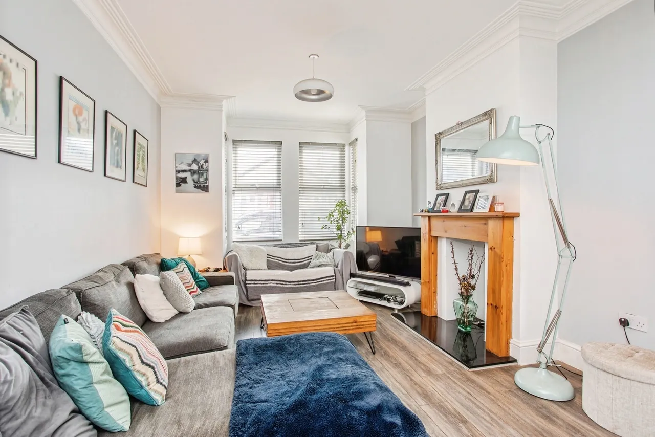 Sandown Avenue, Westcliff-on-Sea, Essex, SS0, photo 2