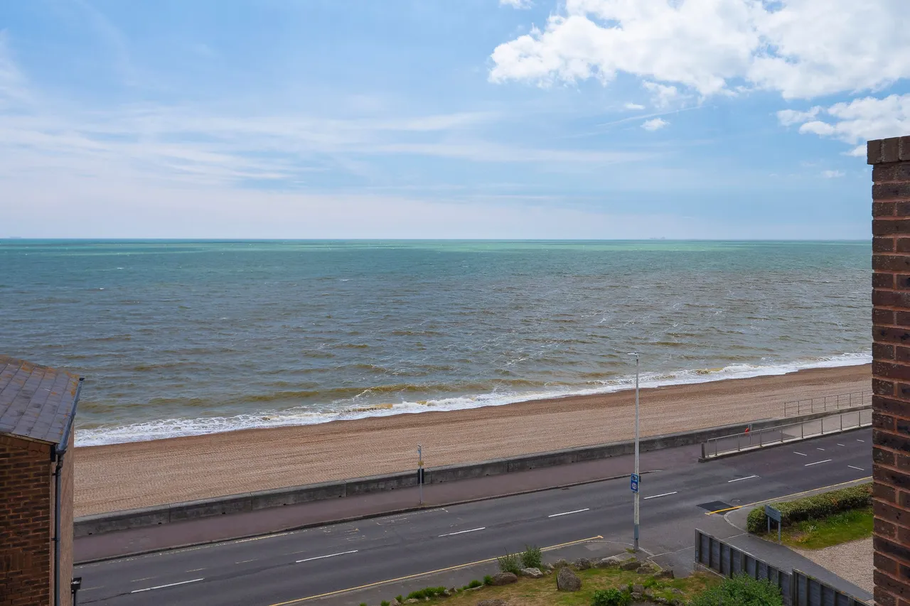 Sandgate Esplanade, Sandgate, CT20, photo 6