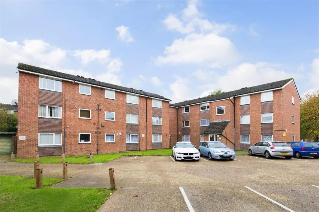 Huxley Close, Northolt, UB5, photo 8