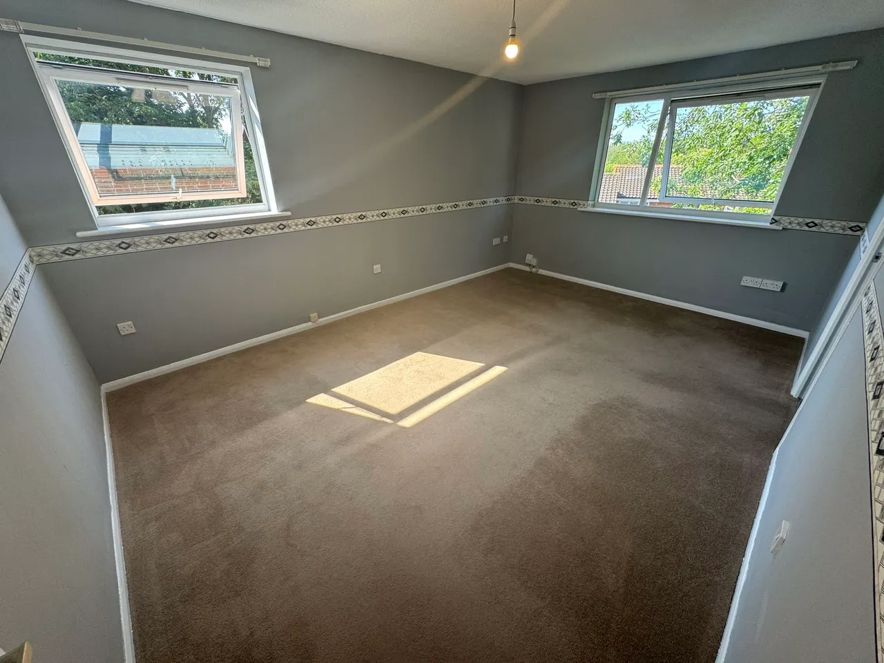 Huxley Close, Northolt, UB5, photo 3