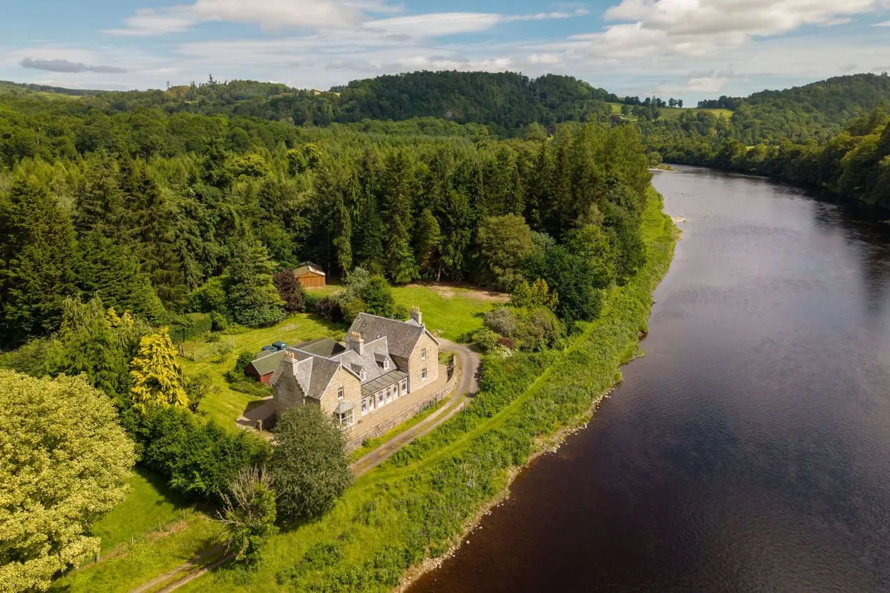 5 bed house for sale — Boat Of Murthly, Dunkeld, Perthshire, PH8 0JA