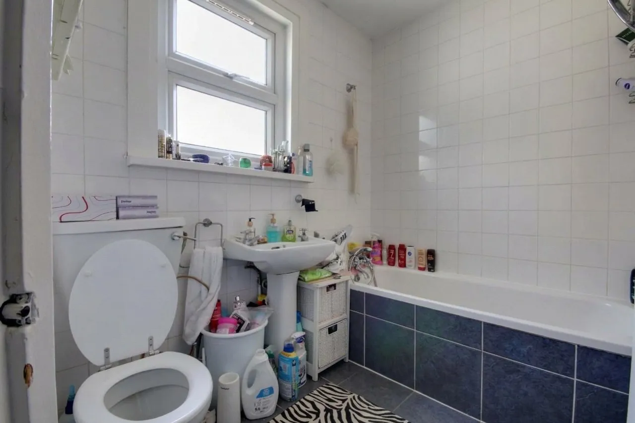Derby Road, Enfield, photo 5