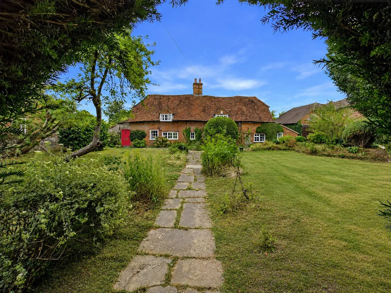Piddington Lane, Wheeler End, HP14, photo 6