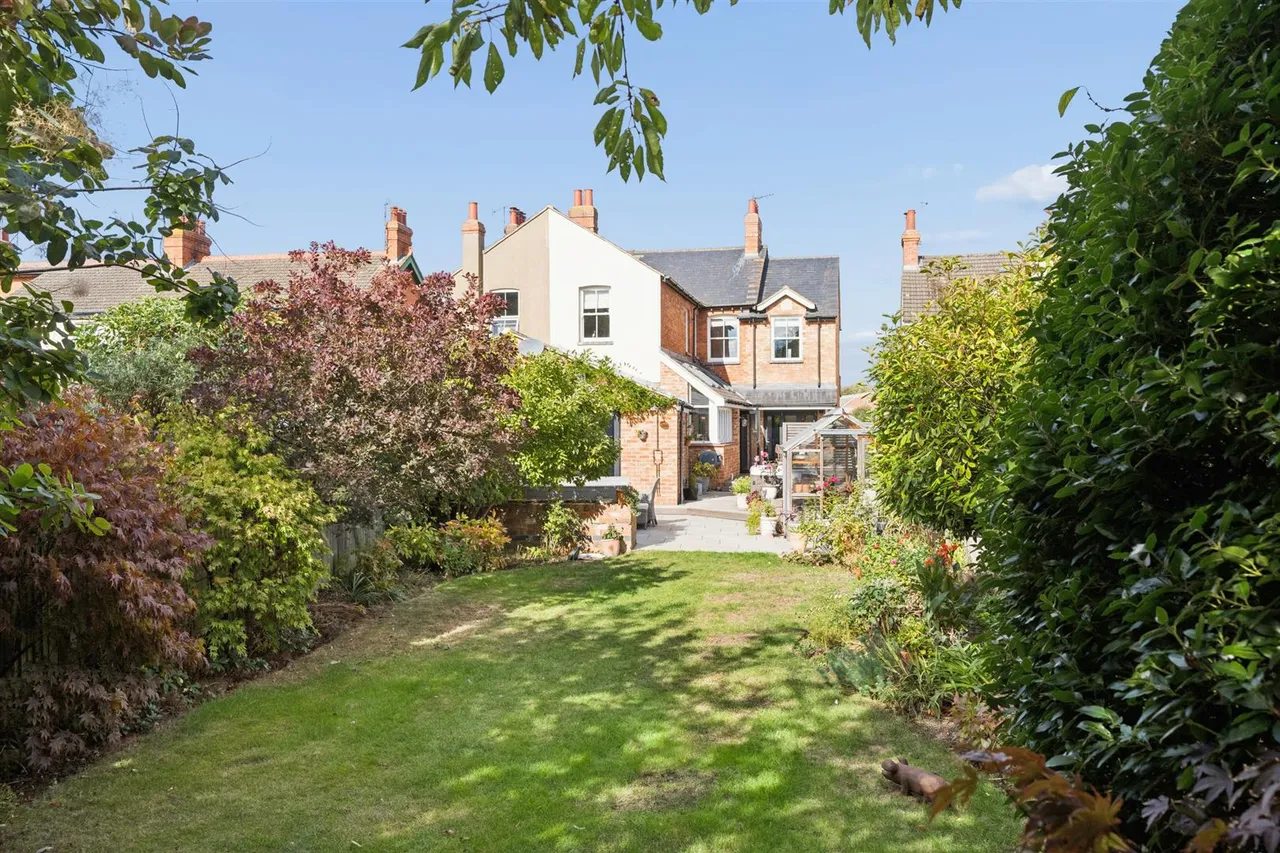 Wolverton Road, Newport Pagnell, photo 29