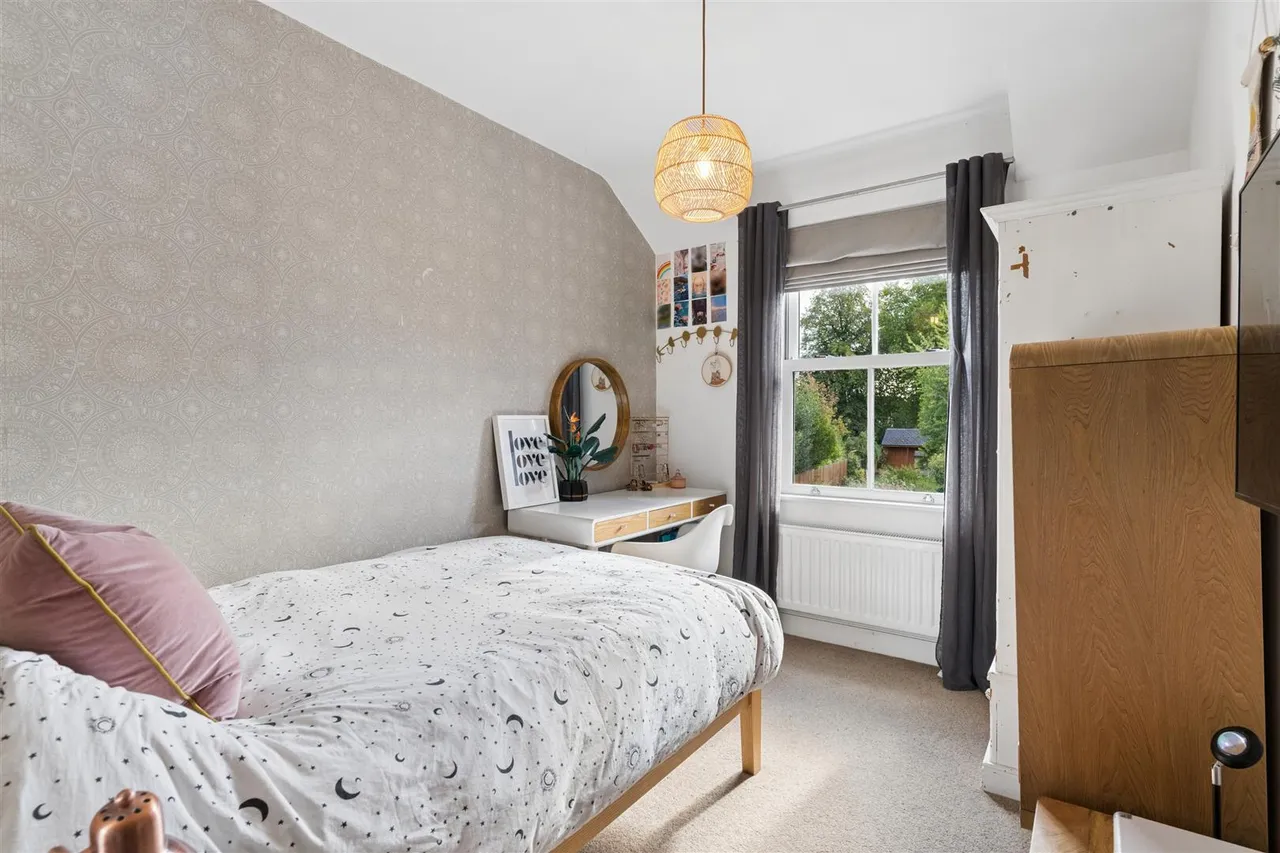 Wolverton Road, Newport Pagnell, photo 18