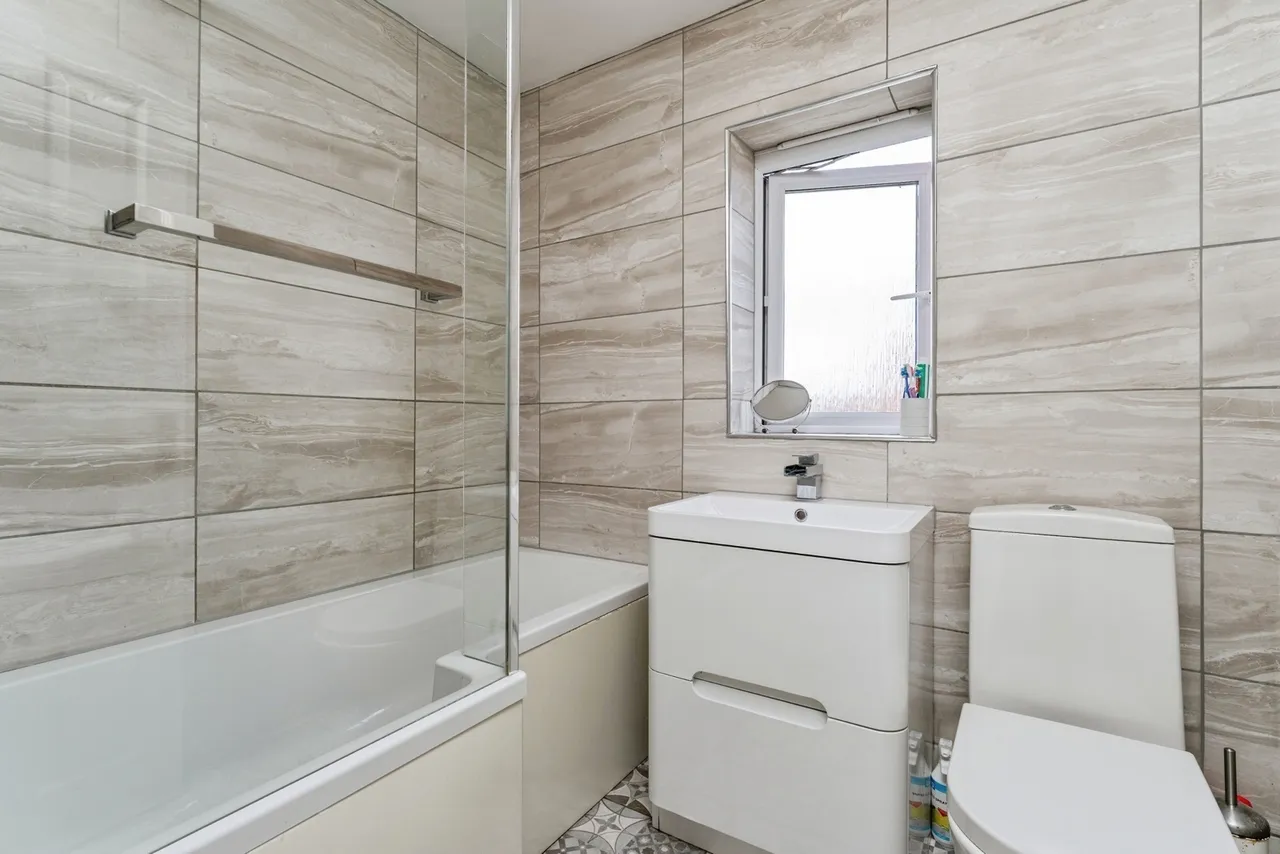 Trinity Road, Ellesmere Port, CH65, photo 23