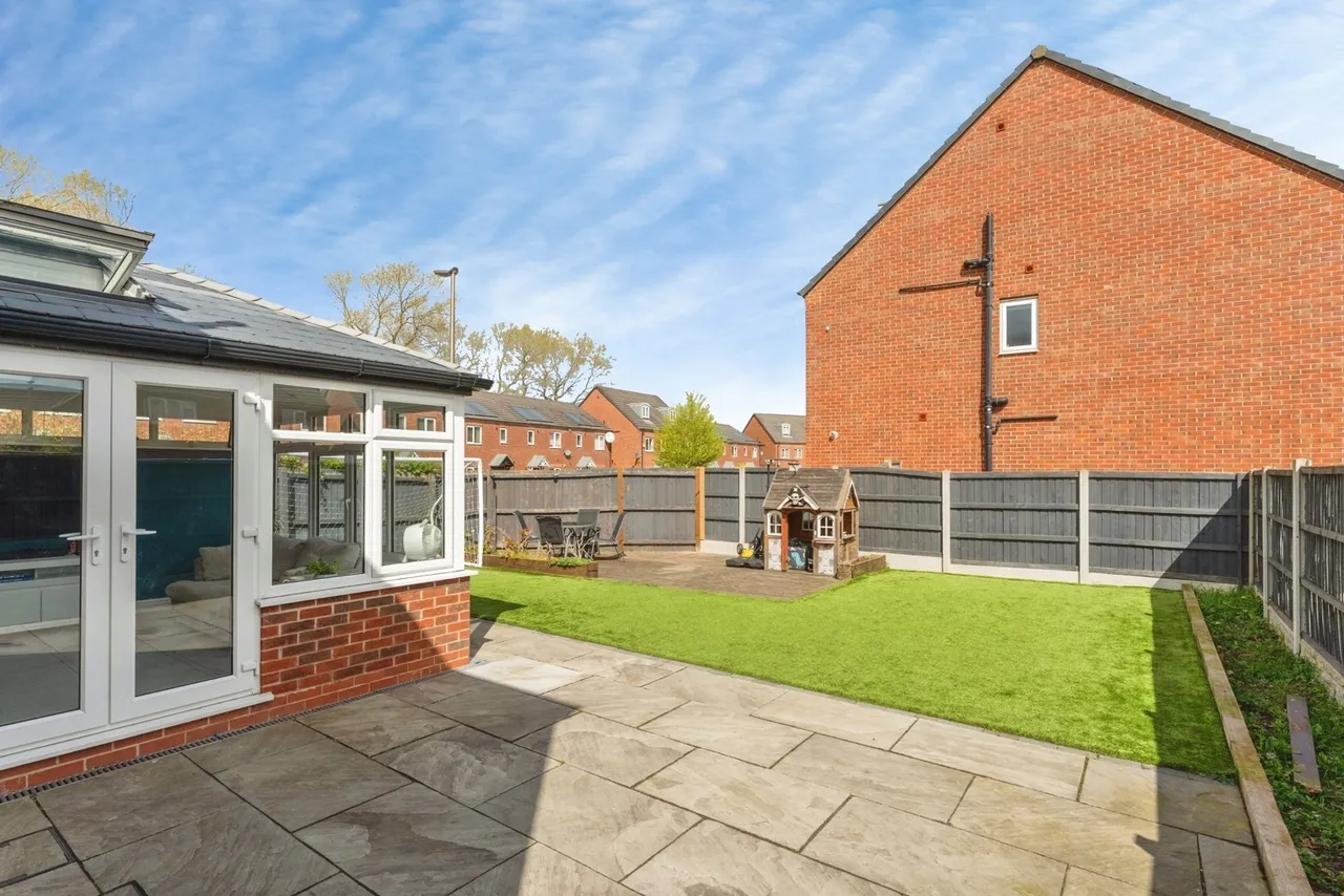 Trinity Road, Ellesmere Port, CH65, photo 4