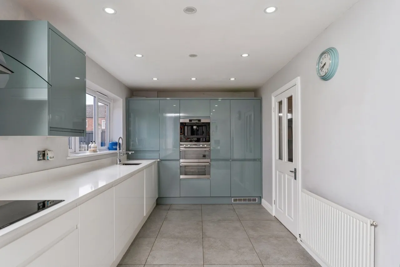 Trinity Road, Ellesmere Port, CH65, photo 5