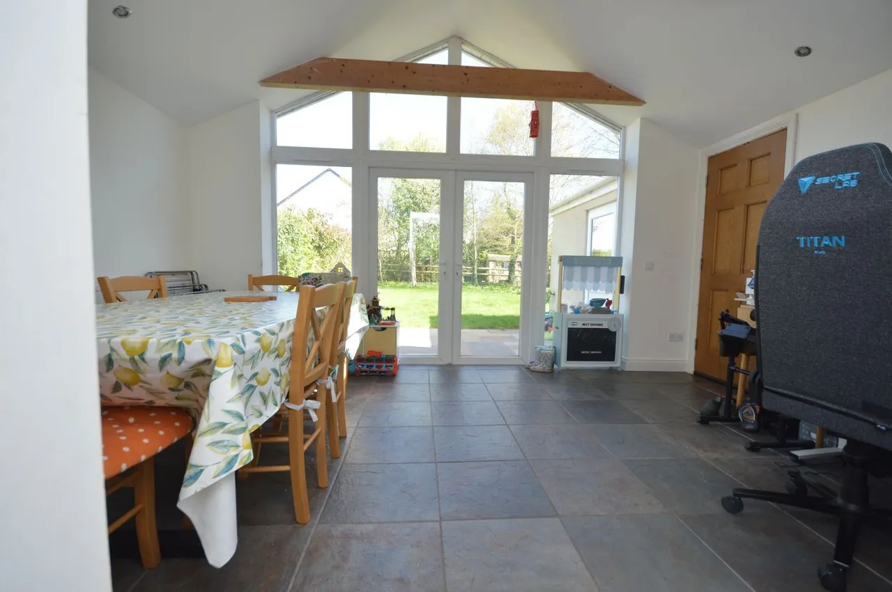 Parkfield, Axbridge, BS26, photo 4