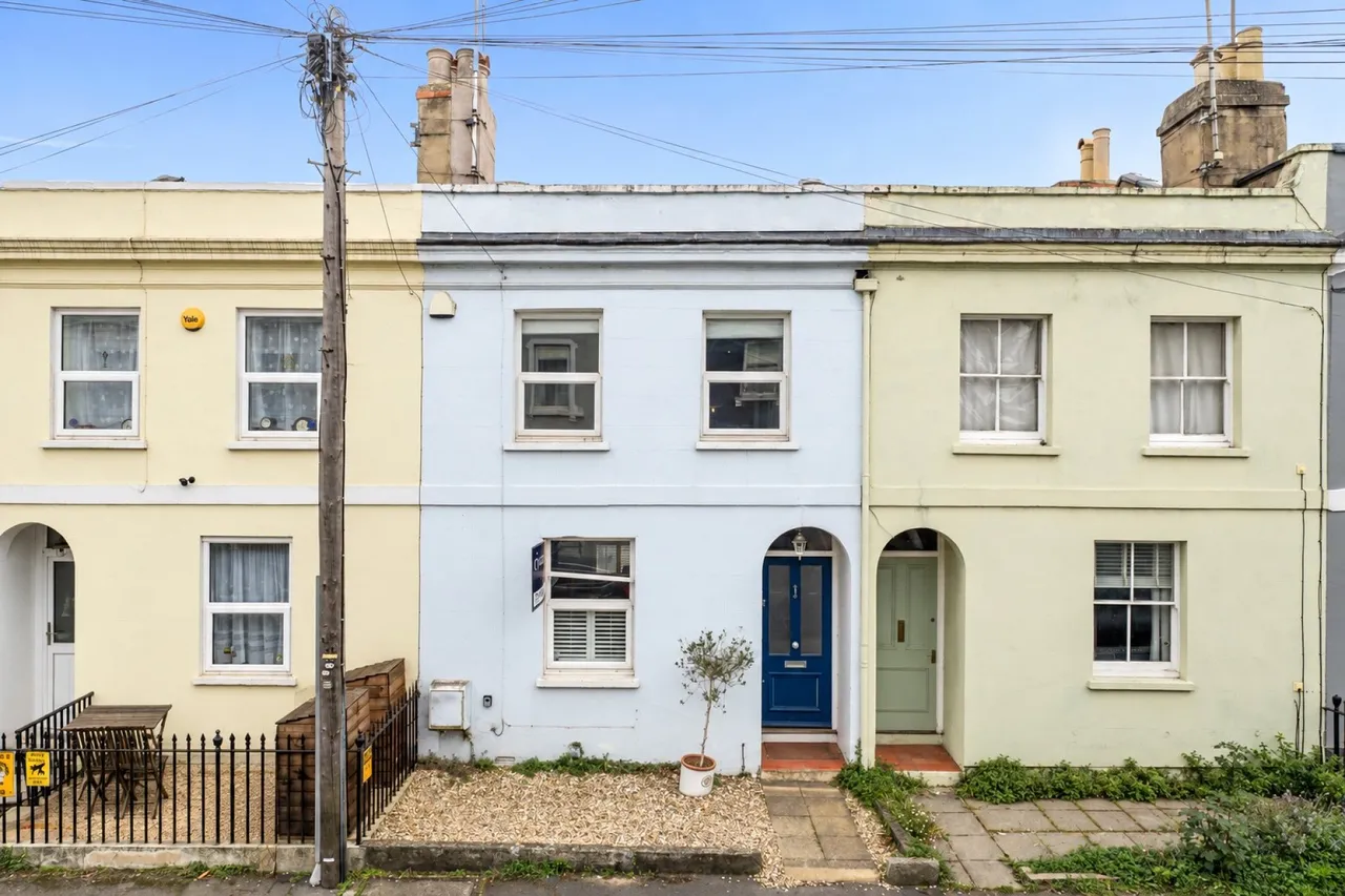 2 bed house for sale, St Lukes Road, Cheltenham, GL53