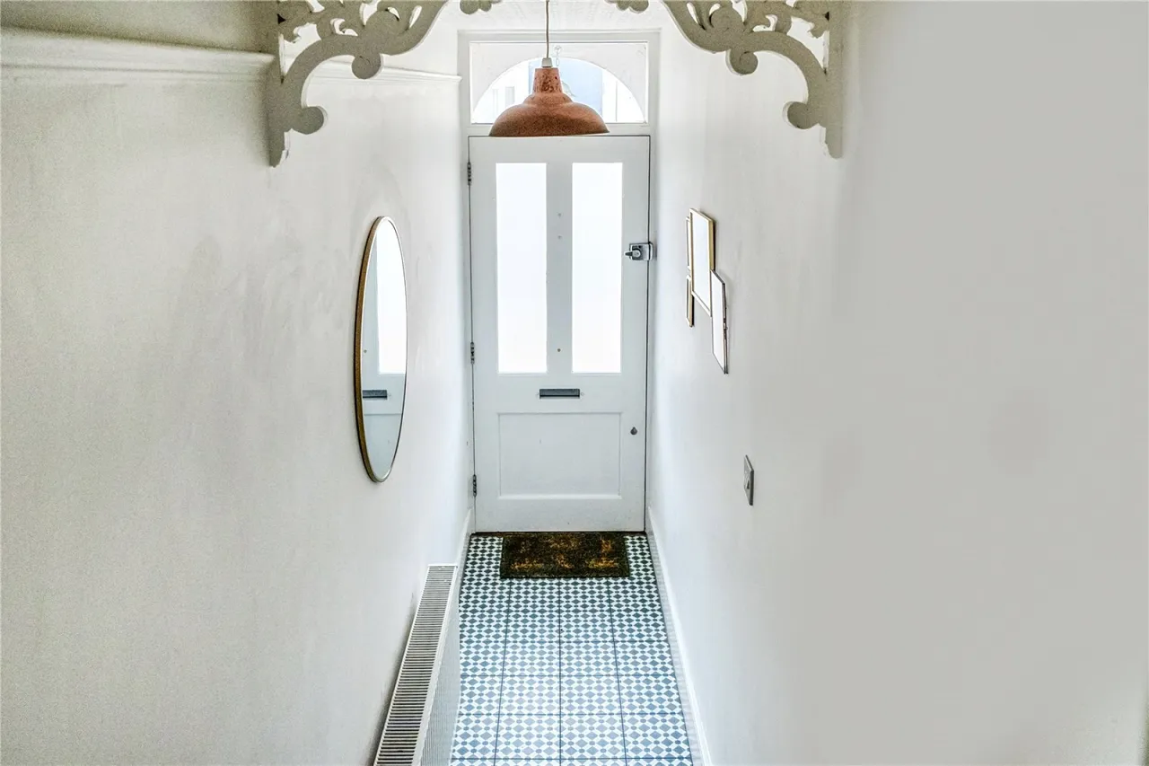St Lukes Road, Cheltenham, GL53, photo 6