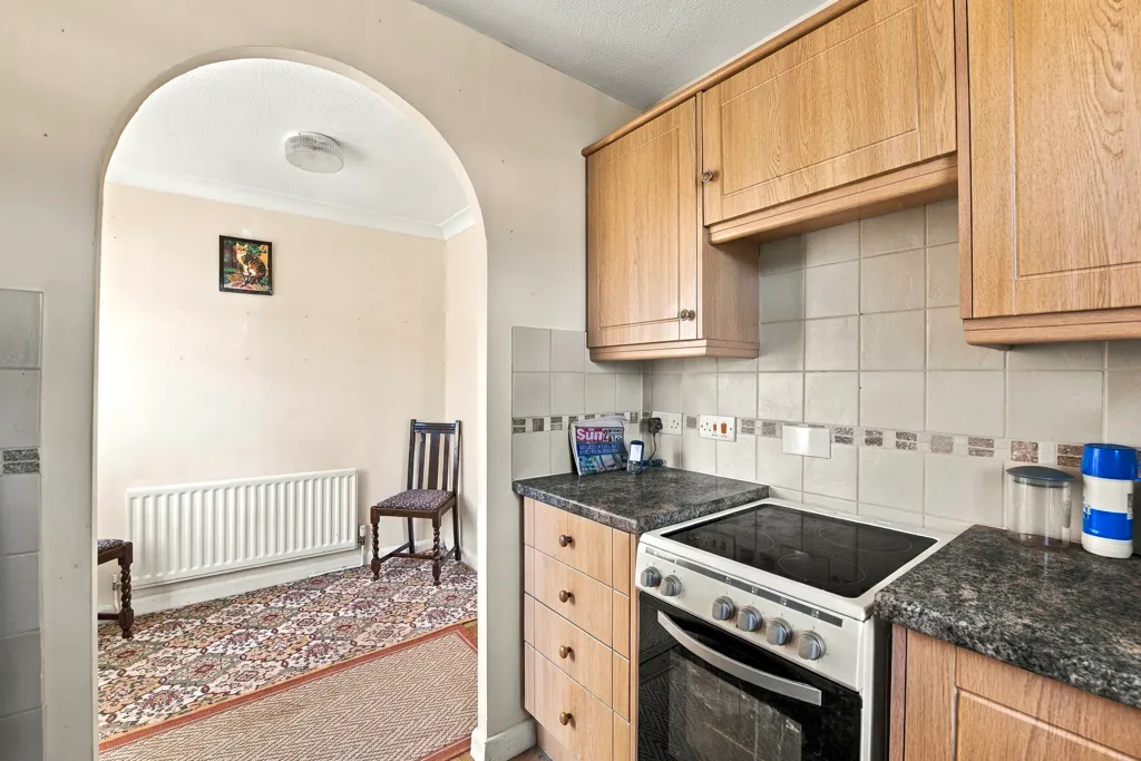 Snetterton Close, Lincoln, LN6, photo 5