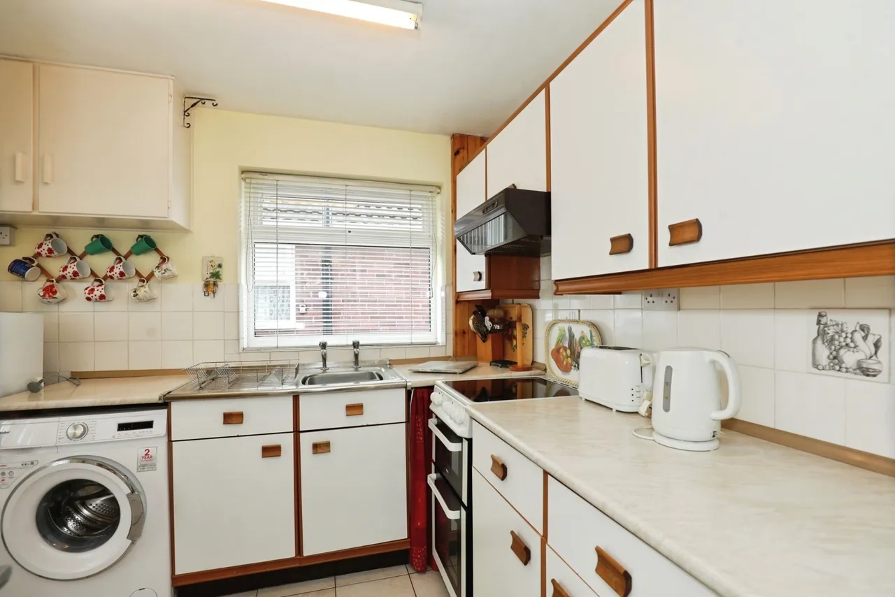 Merrills Avenue, Crewe, Cheshire, CW2, photo 6