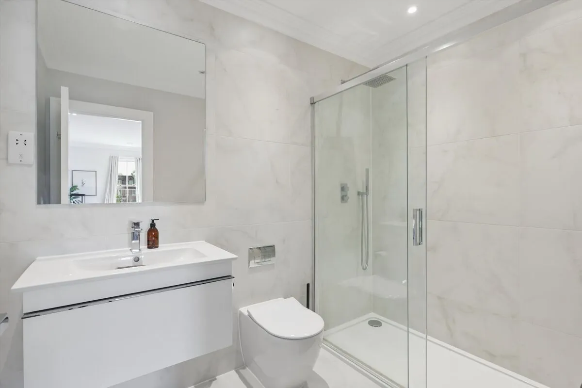 Broadoaks Park Road, West Byfleet, KT14, photo 15