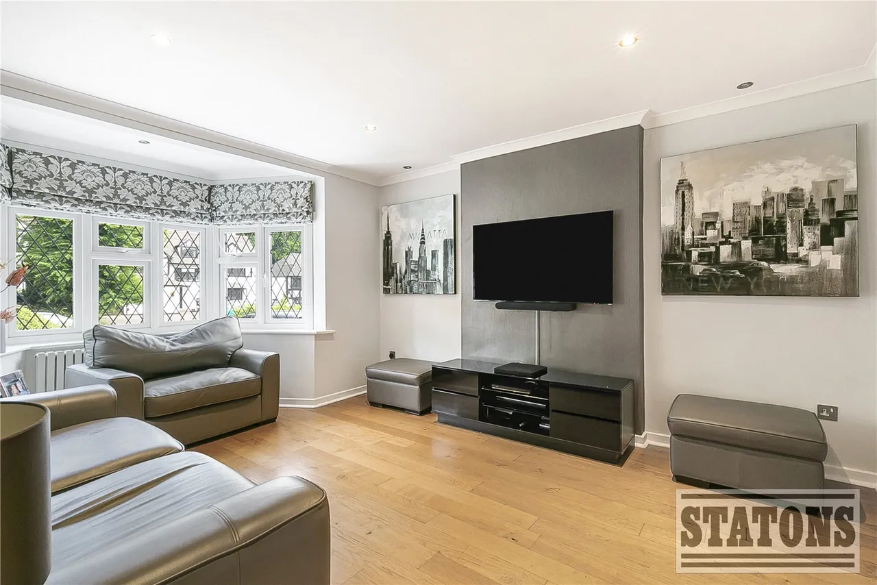 Parkgate Avenue, Hadley Wood, EN4 0NN, photo 5