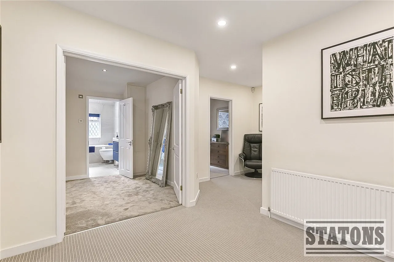 Parkgate Avenue, Hadley Wood, EN4 0NN, photo 15