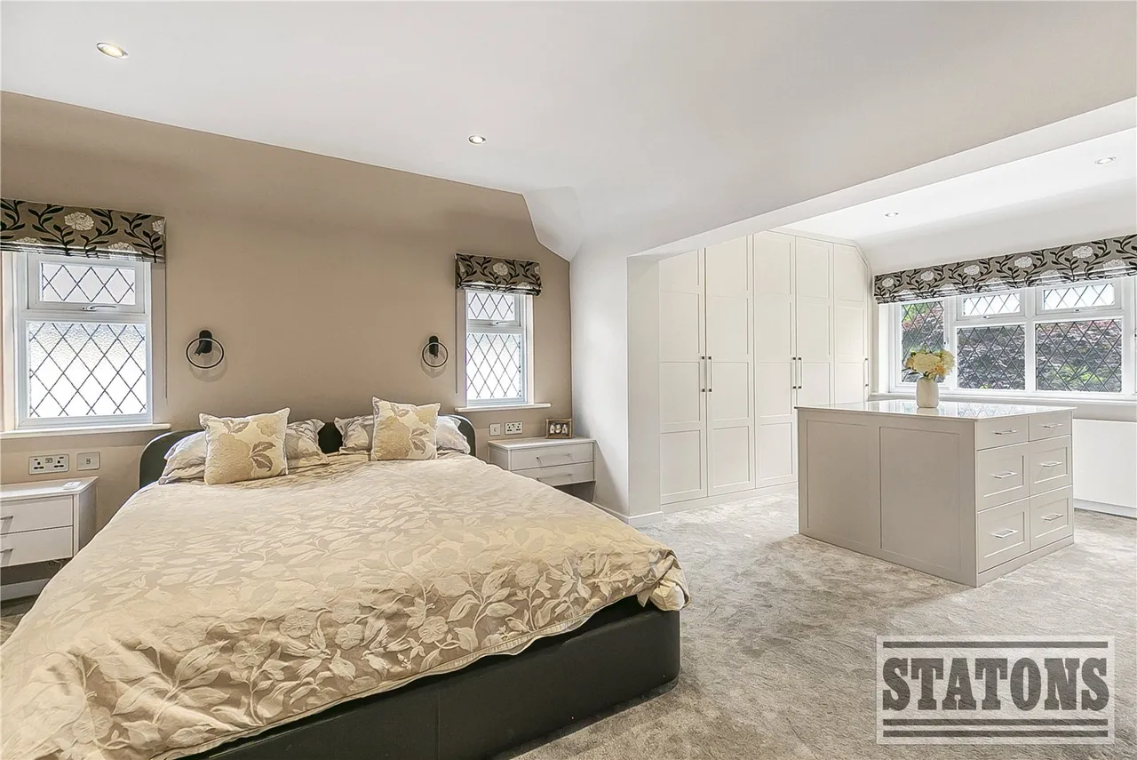 Parkgate Avenue, Hadley Wood, EN4 0NN, photo 16