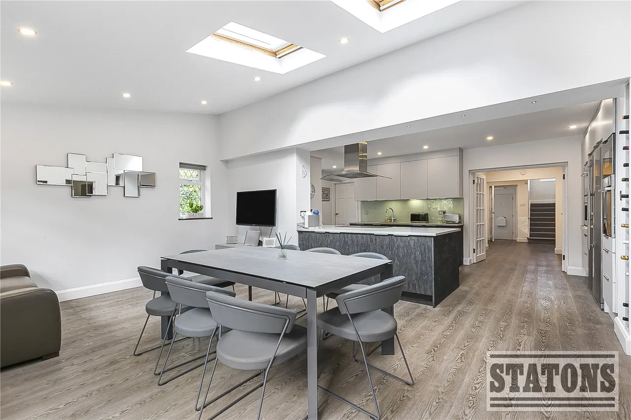 Parkgate Avenue, Hadley Wood, EN4 0NN, photo 7