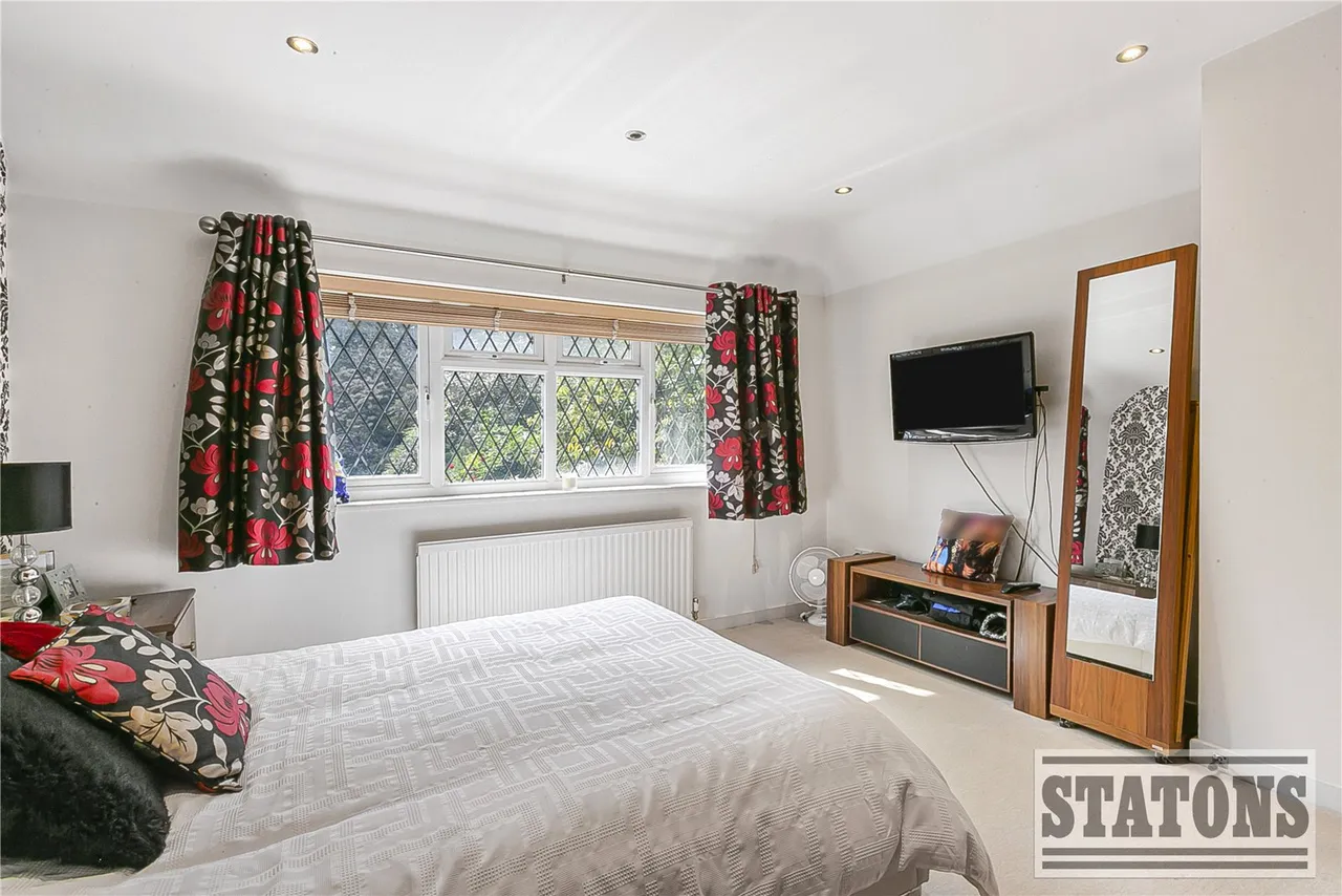 Parkgate Avenue, Hadley Wood, EN4 0NN, photo 28