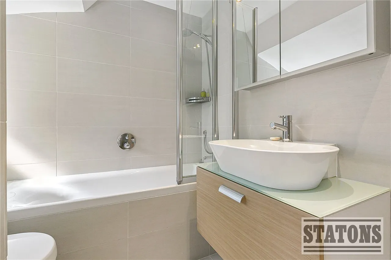 Parkgate Avenue, Hadley Wood, EN4 0NN, photo 25
