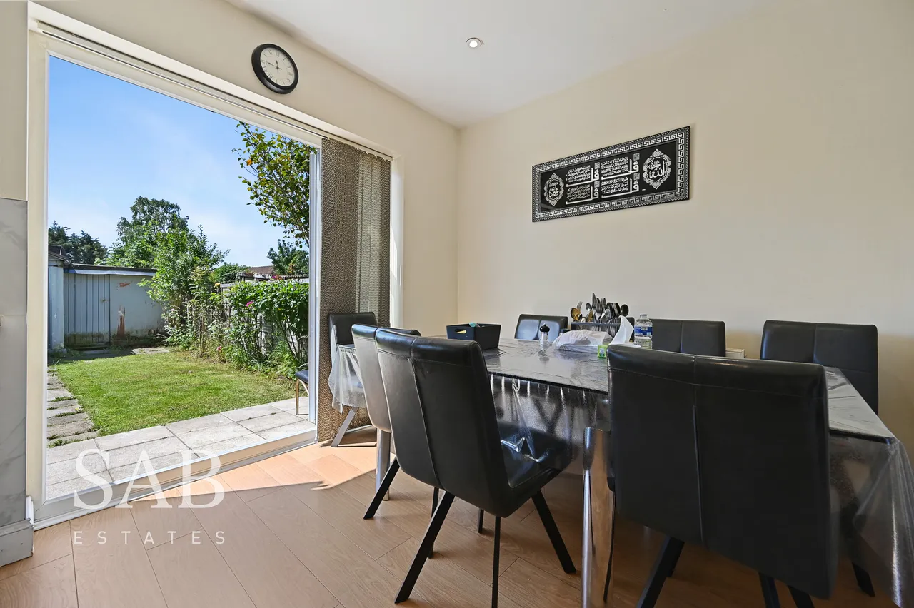 Ruislip Road, Greenford, UB6, photo 5