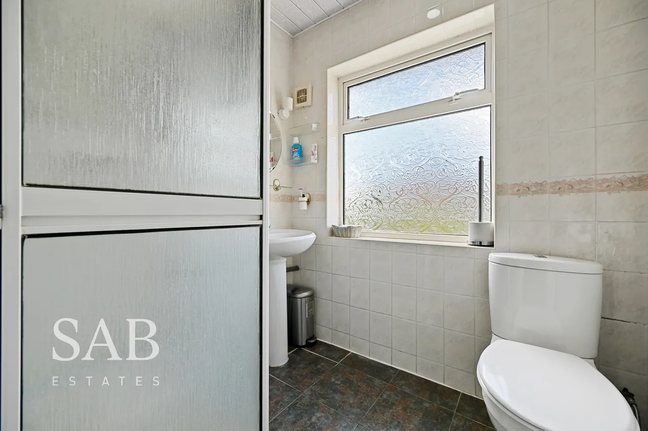 Ruislip Road, Greenford, UB6, photo 9