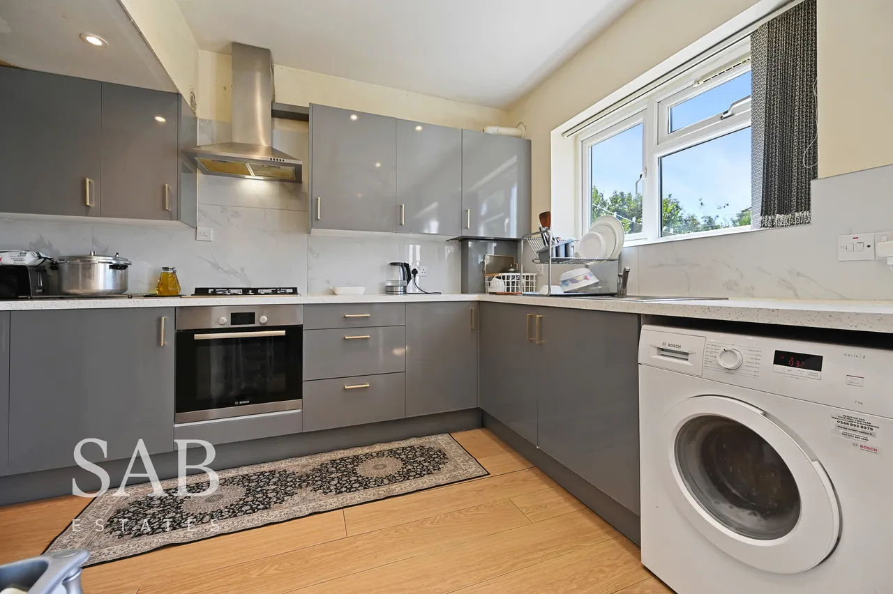 Ruislip Road, Greenford, UB6, photo 3