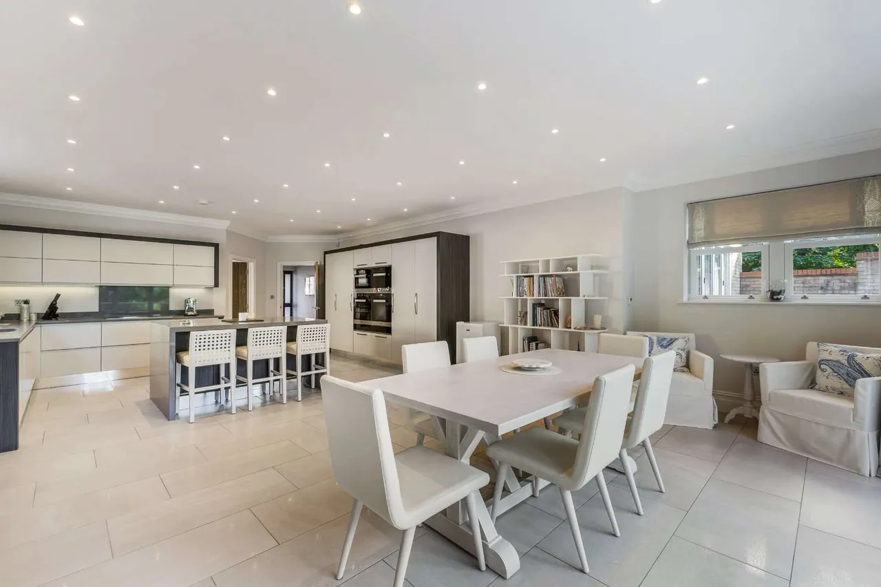 The Drive, Rickmansworth, Hertfordshire, WD3 4DU, photo 4